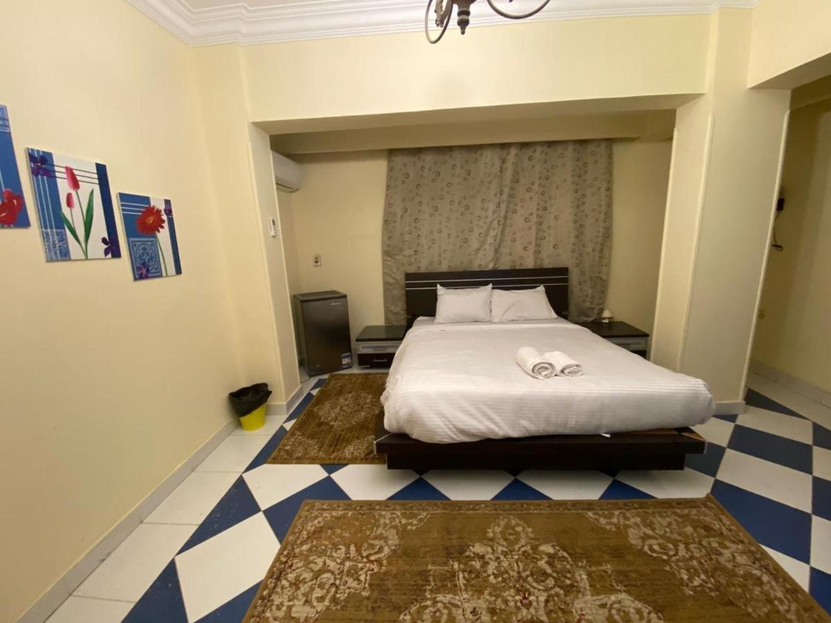 Ghatati Pyramita Hotel מראה חיצוני תמונה