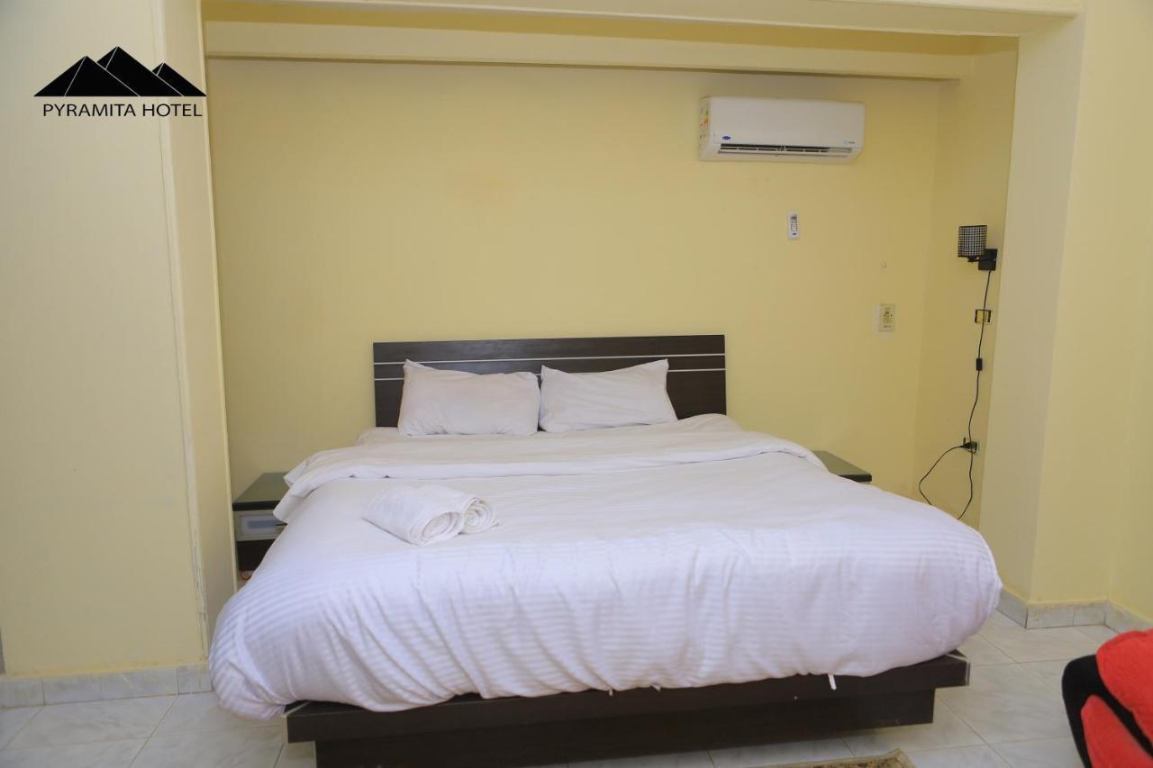 Ghatati Pyramita Hotel מראה חיצוני תמונה