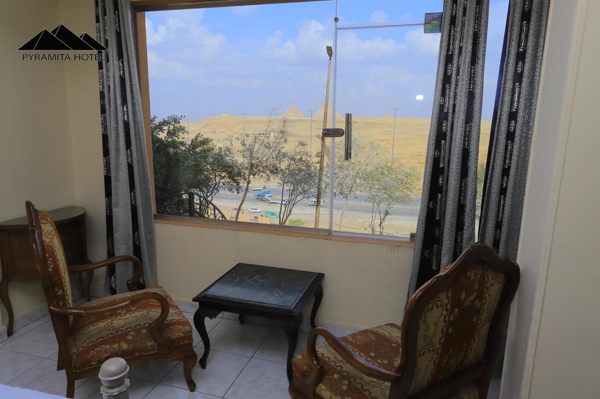 Ghatati Pyramita Hotel מראה חיצוני תמונה