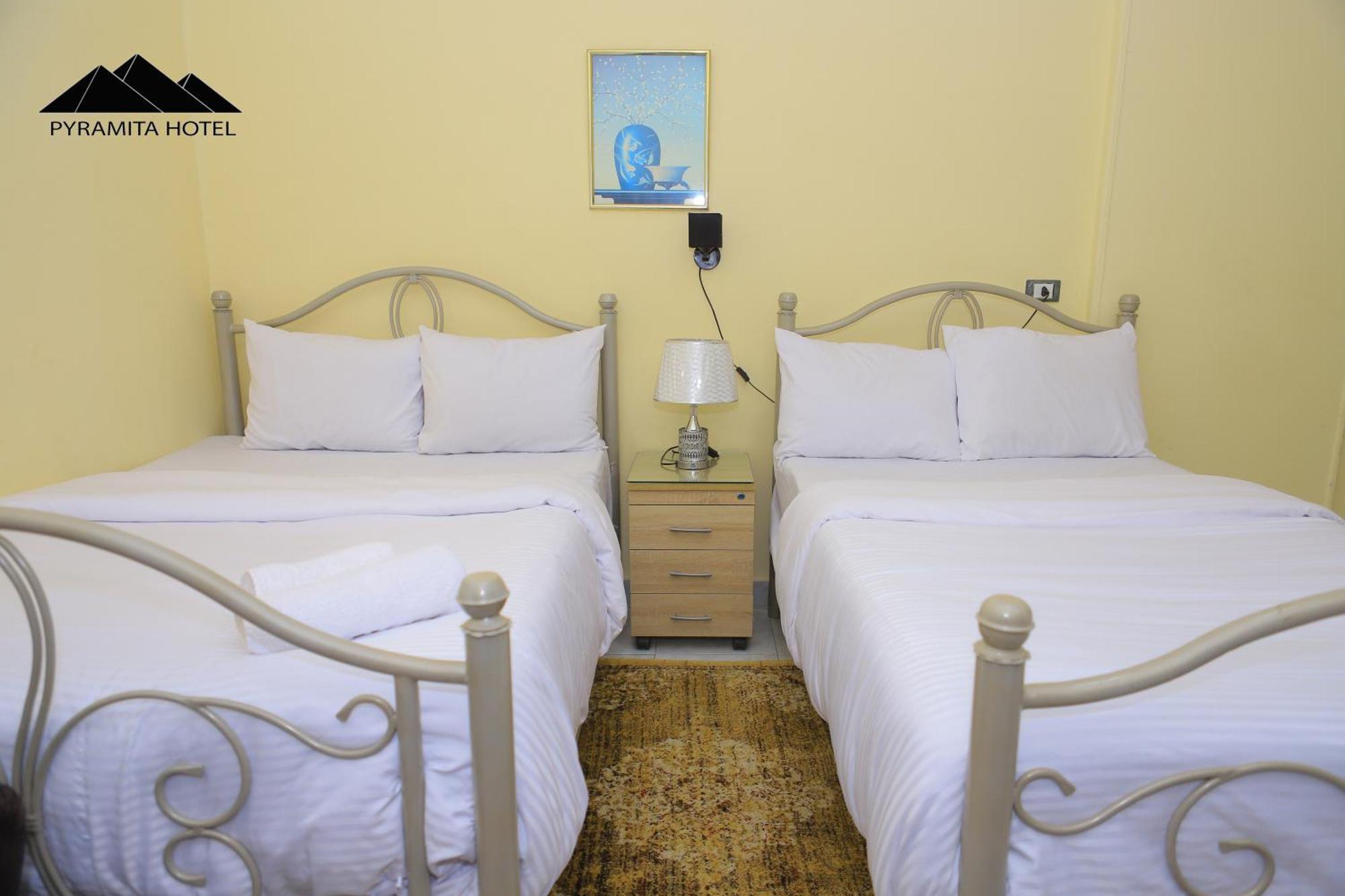 Ghatati Pyramita Hotel מראה חיצוני תמונה