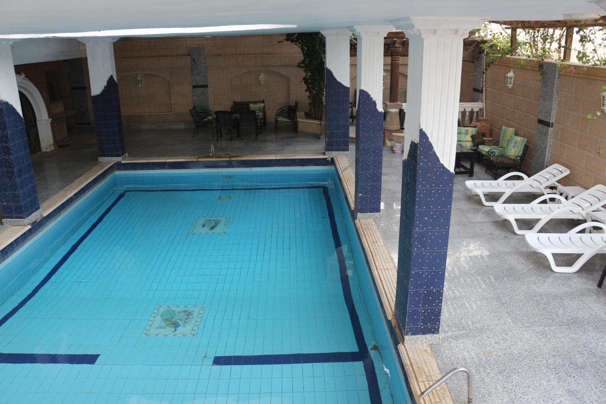 Ghatati Pyramita Hotel מראה חיצוני תמונה