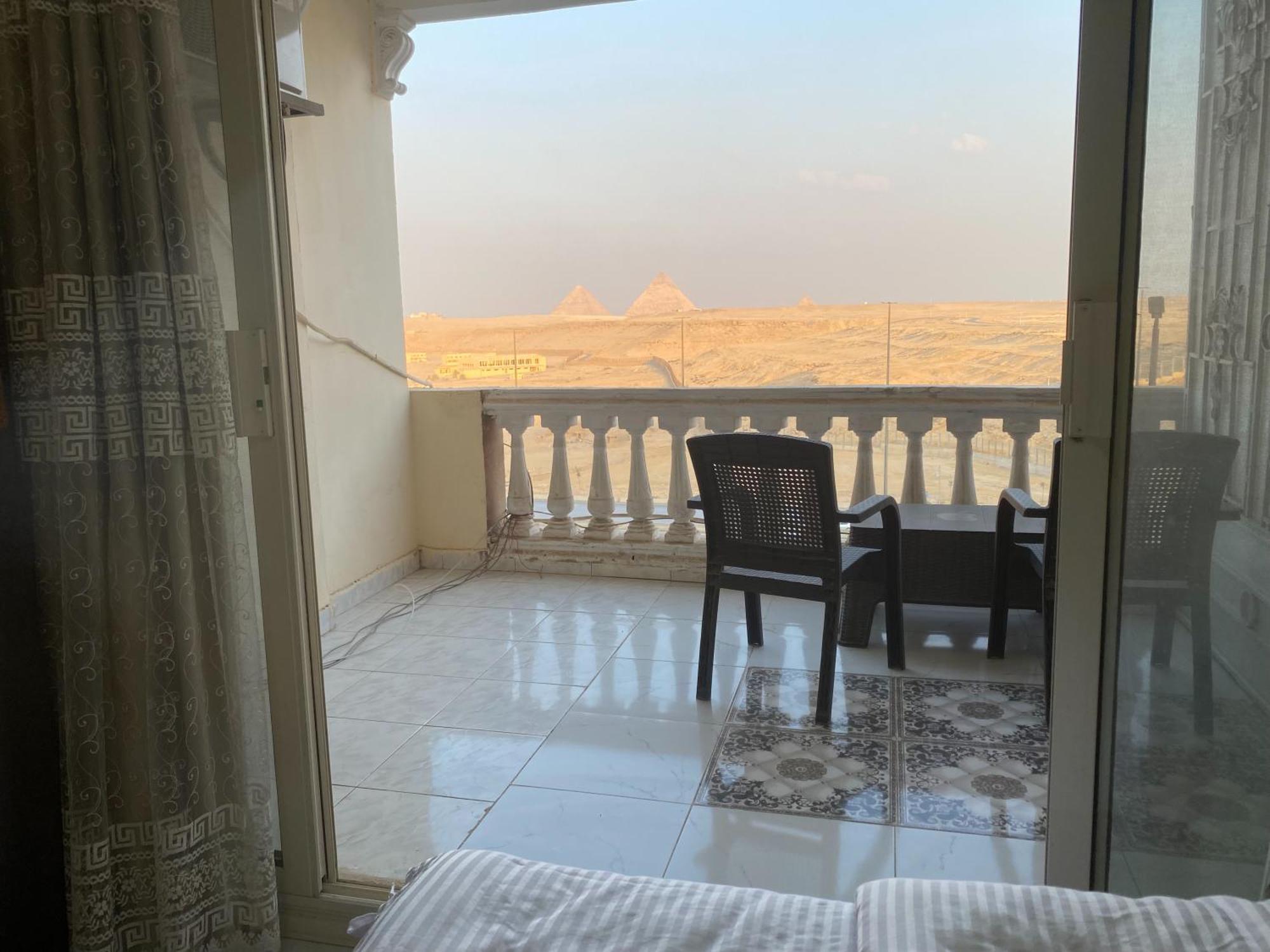 Ghatati Pyramita Hotel מראה חיצוני תמונה