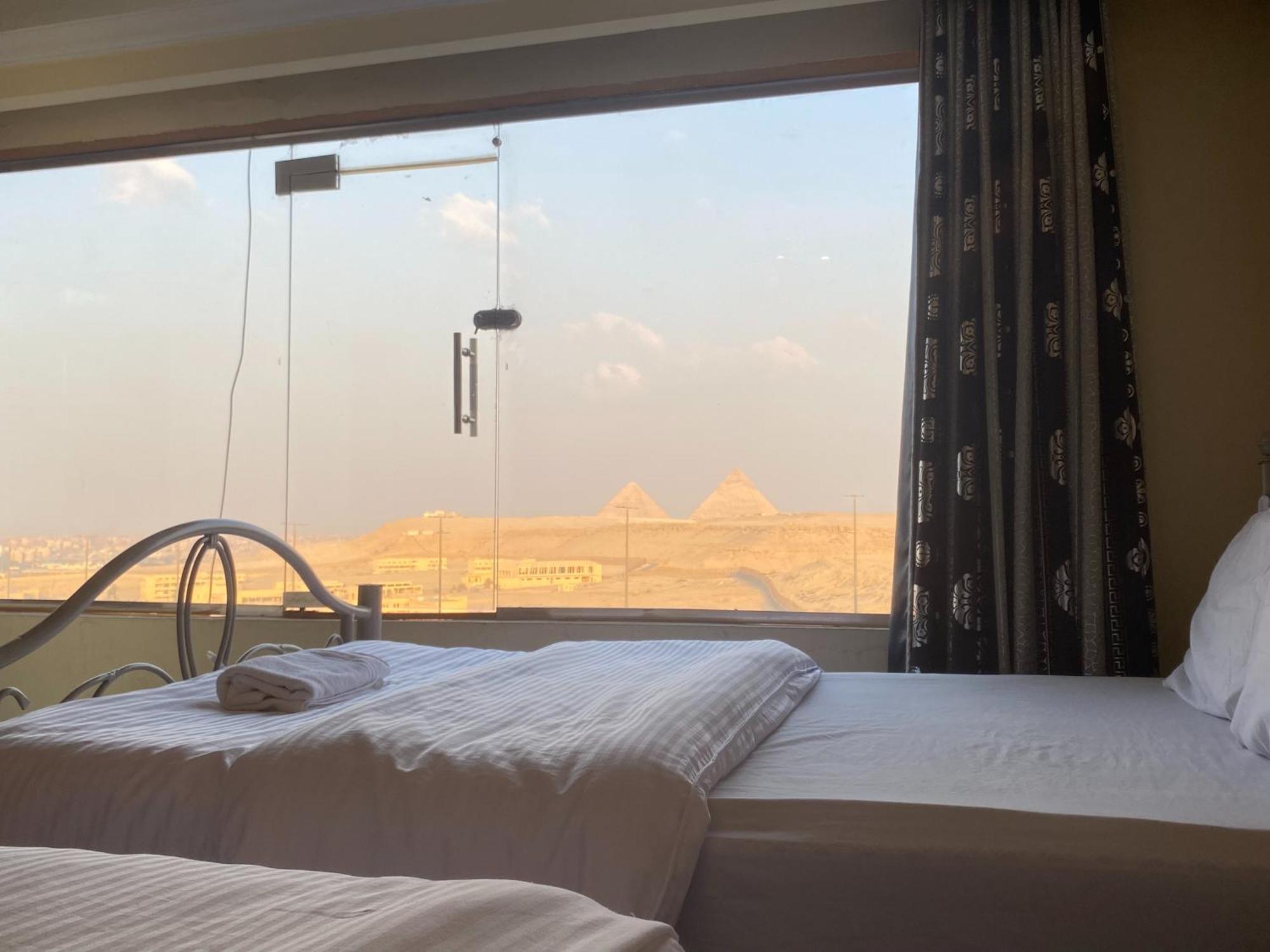 Ghatati Pyramita Hotel מראה חיצוני תמונה