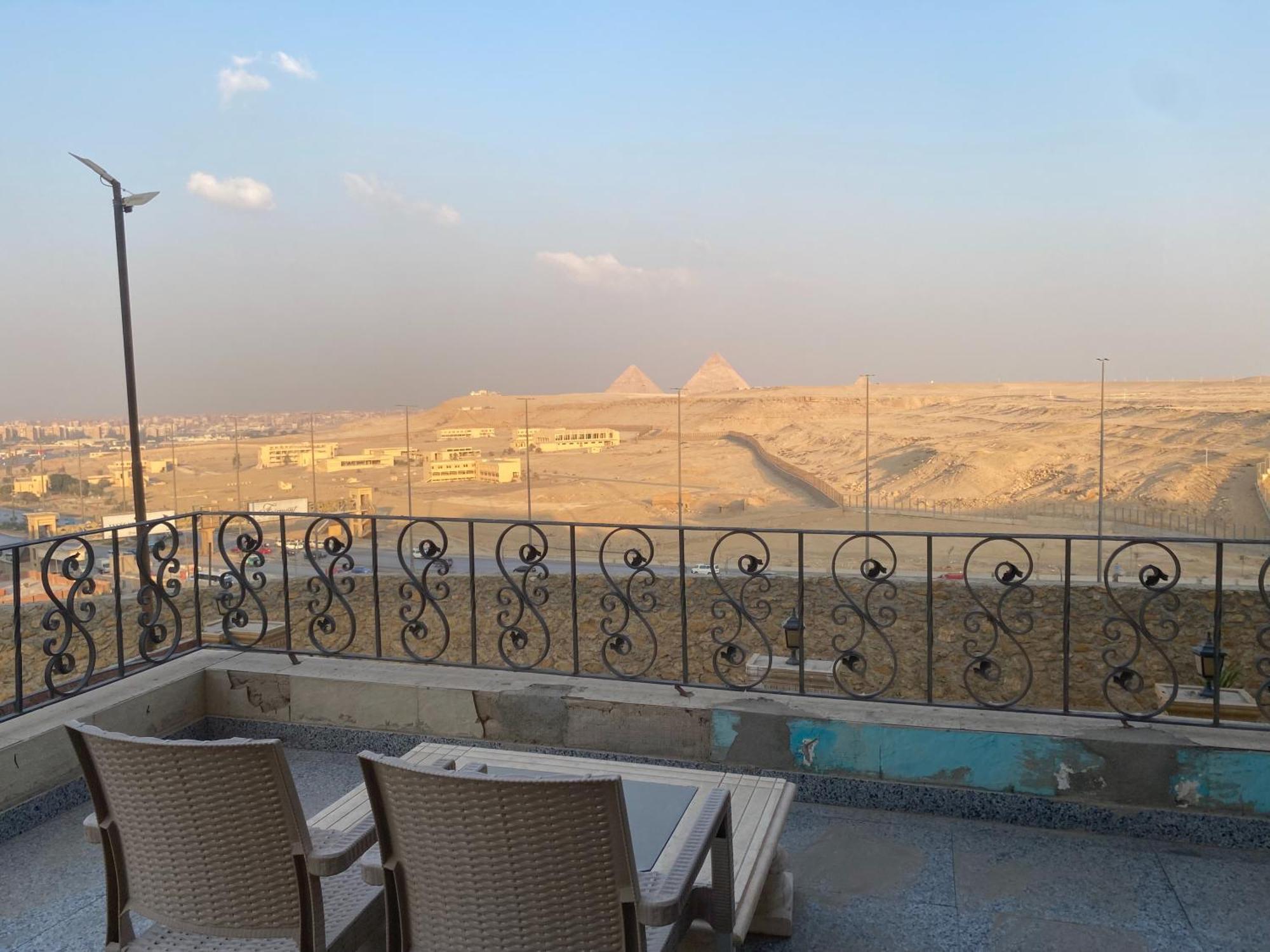 Ghatati Pyramita Hotel מראה חיצוני תמונה